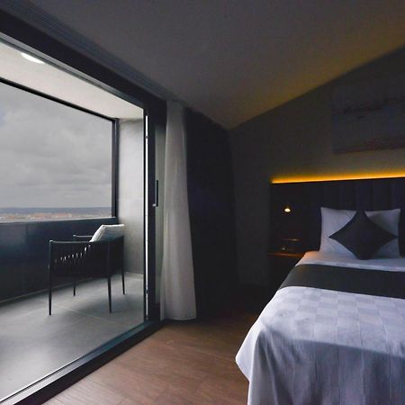Istport Garden Hotels Arnavutkoy Экстерьер фото A room at the hotel