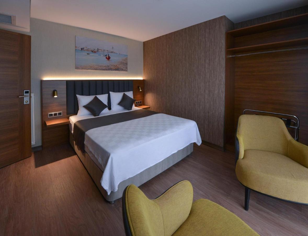 Istport Garden Hotels Arnavutkoy Экстерьер фото A room at the hotel